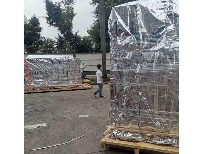 深圳龍崗某智(zhi)能自動化設備真(zhen)空包裝